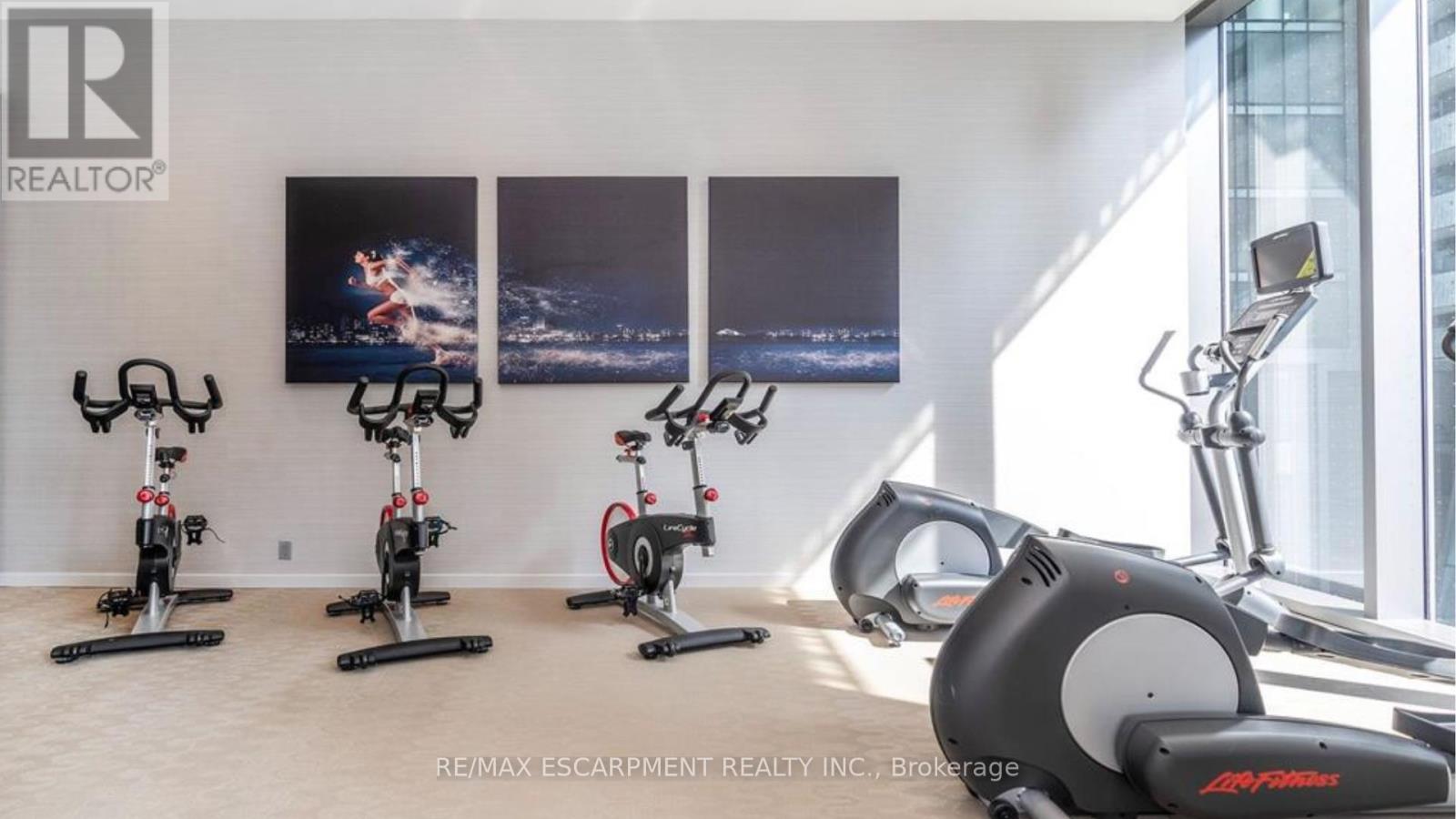 Photo 12 of 2409 42 Charles Street E, Toronto ON