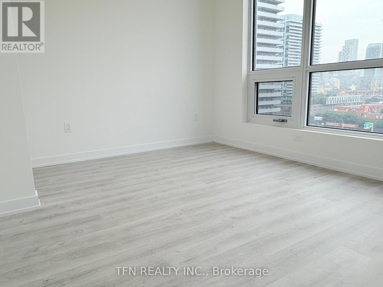 Photo 8 of 1205 15 Richardson Street, Toronto ON