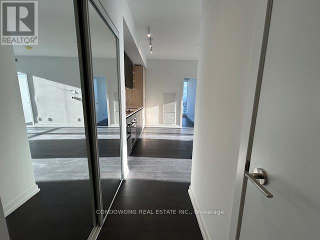 Photo 15 of 3702 55 Mercer Street, Toronto ON