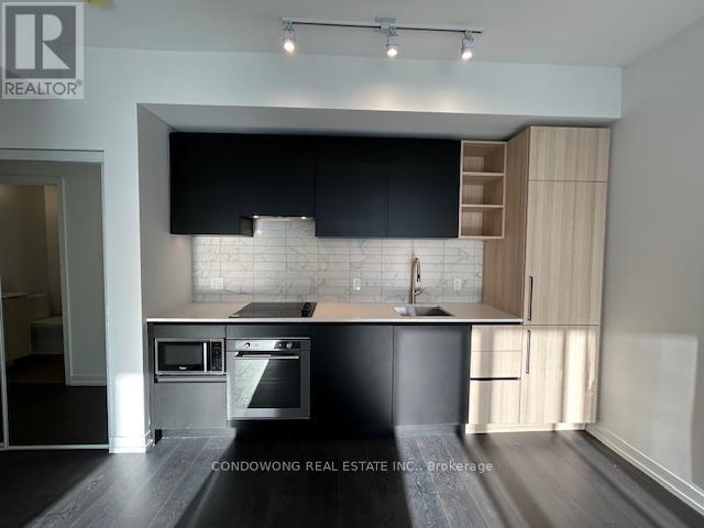 Photo 14 of 3702 55 Mercer Street, Toronto ON
