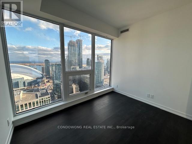 Photo 1 of 3702 55 Mercer Street, Toronto ON