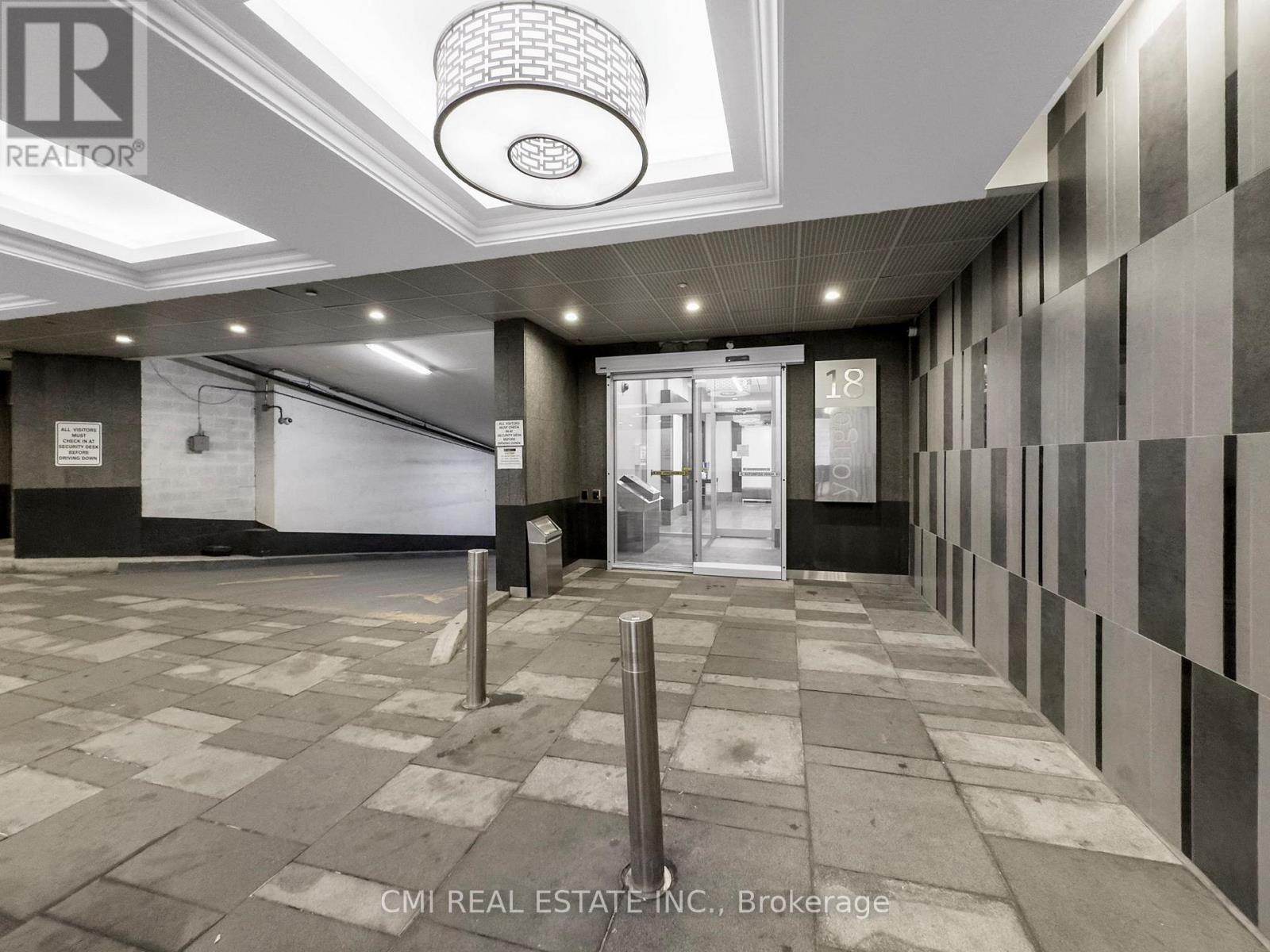 Photo 4 of 2603 18 Yonge Street, Toronto ON
