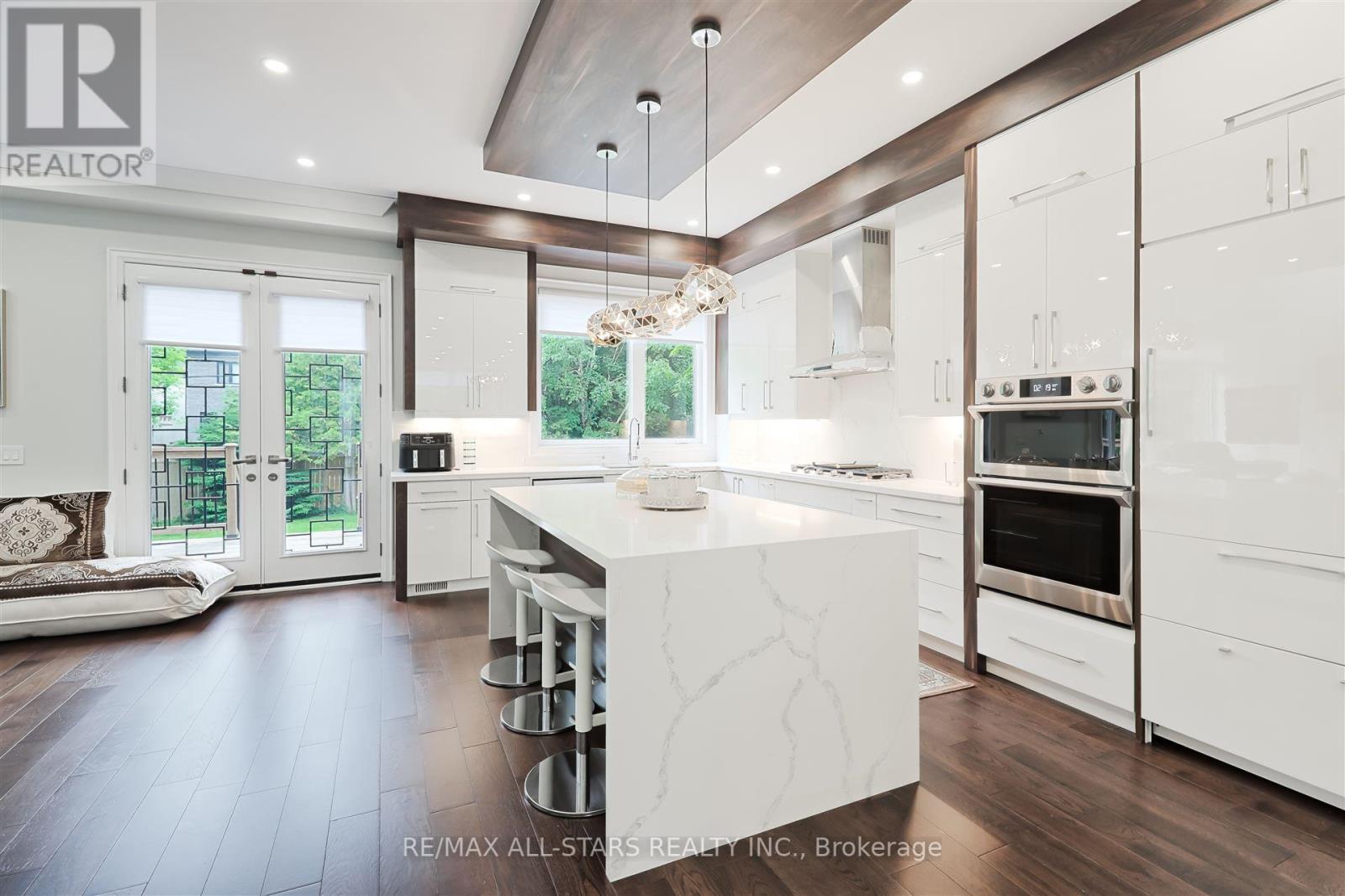 Photo 17 of 50 Eastville Avenue, Toronto ON
