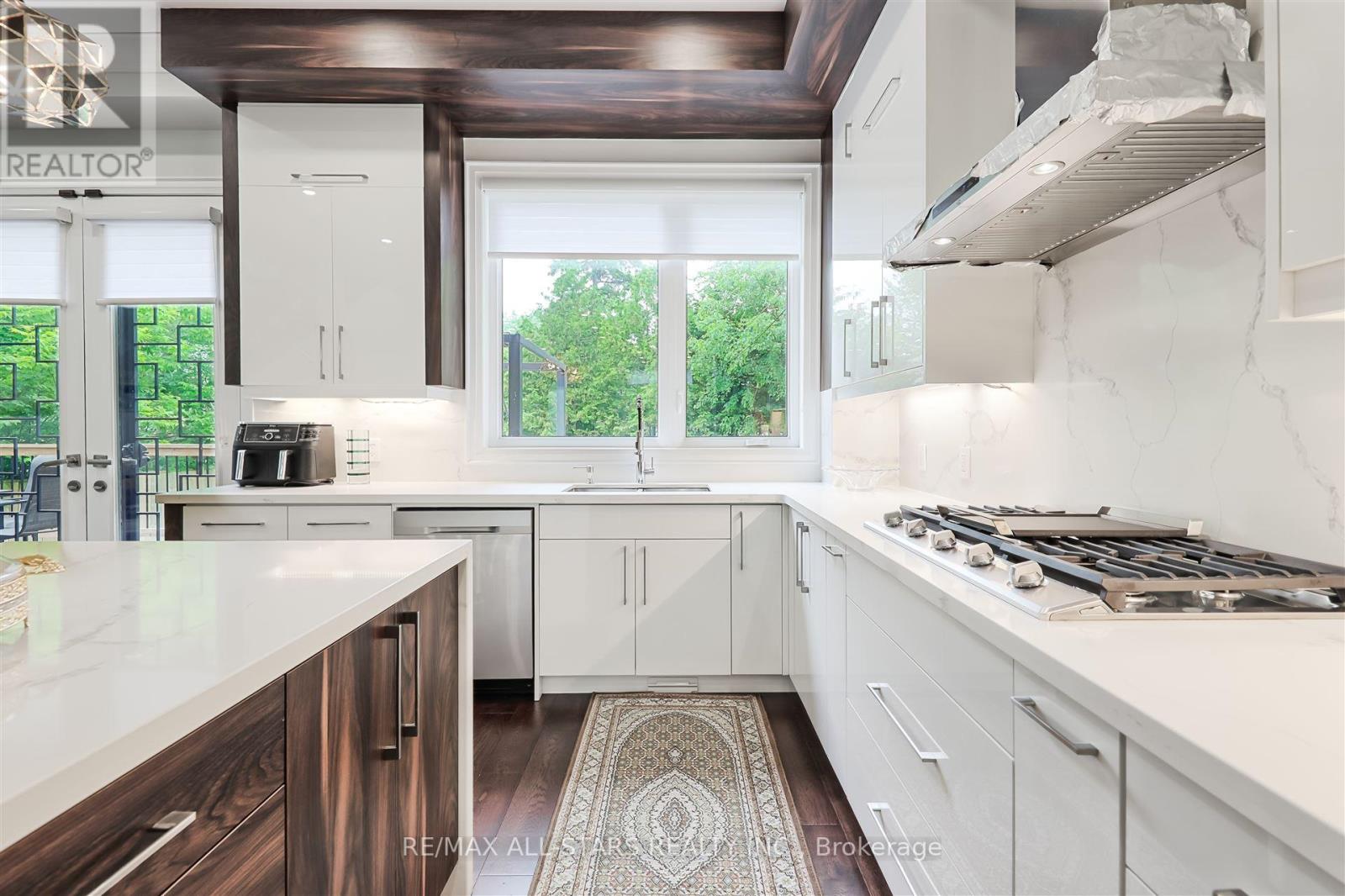 Photo 38 of 50 Eastville Avenue, Toronto ON