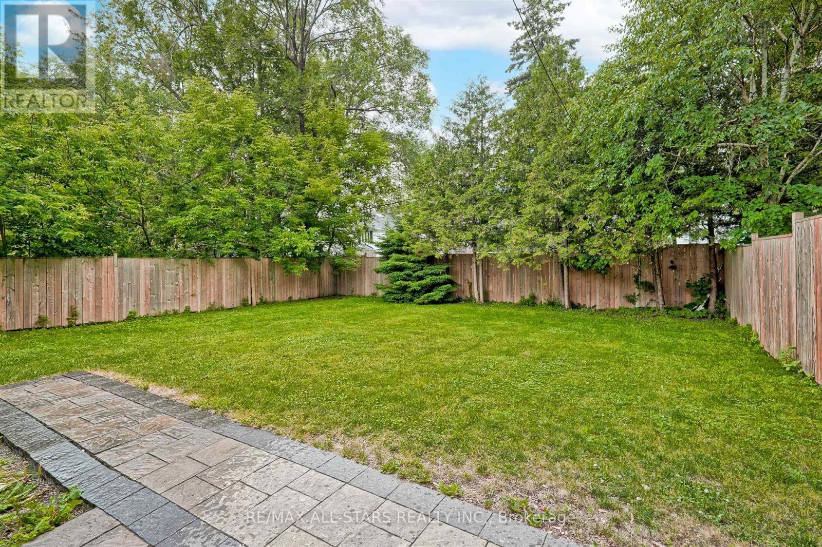 Photo 33 of 50 Eastville Avenue, Toronto ON