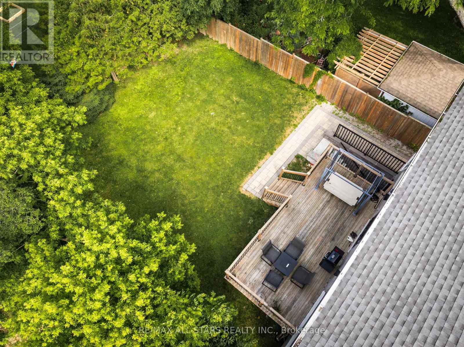 Photo 39 of 50 Eastville Avenue, Toronto ON