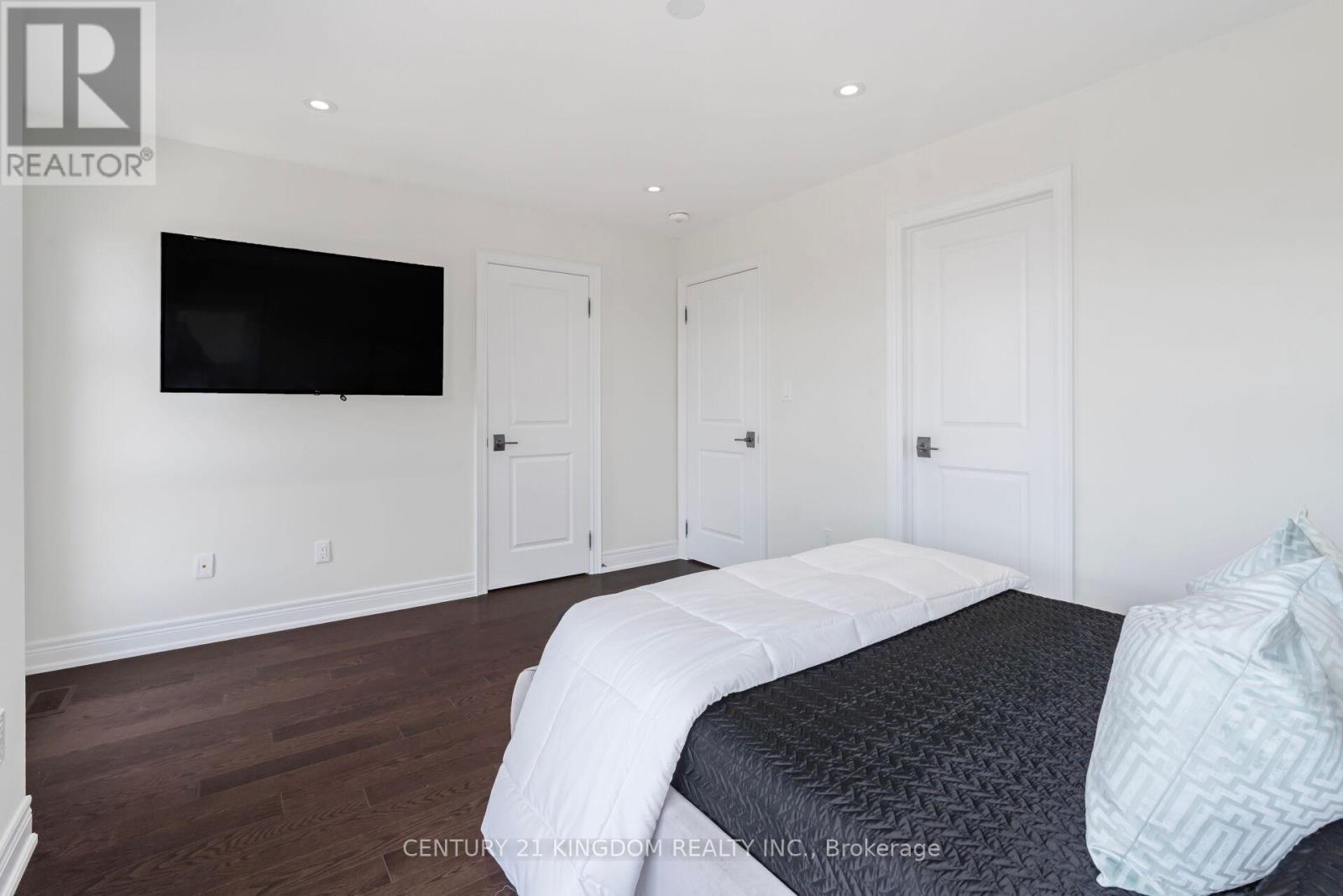 Photo 30 of 1219 Cactus Crescent, Pickering ON