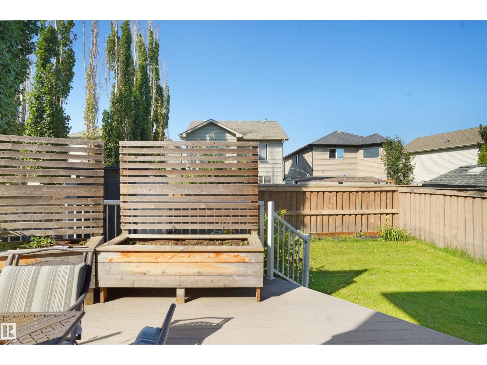 Photo 22 of 8378 Shaske Cr Nw, Edmonton AB