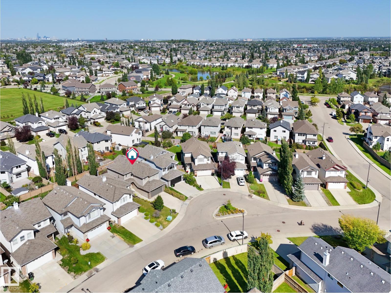 Photo 15 of 8378 Shaske Cr Nw, Edmonton AB