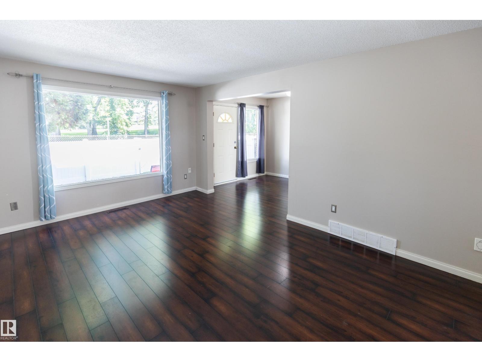 Photo 5 of 36 Great Oa, Sherwood Park AB