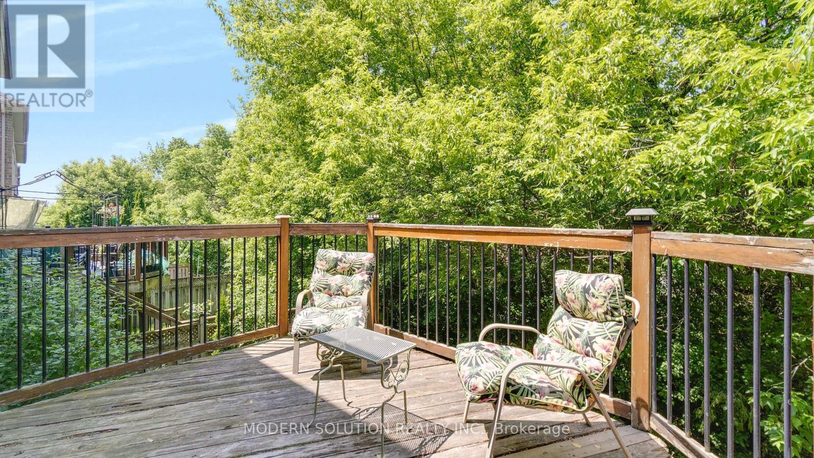 Photo 17 of 86 Lebovic Drive, Richmond Hill ON