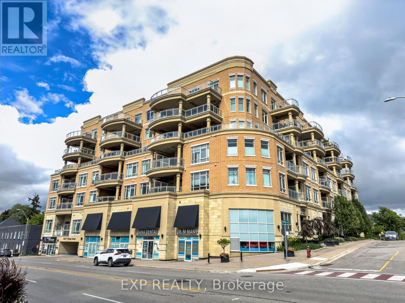 Photo 23 of 602 A 15277 Yonge Street, Aurora ON