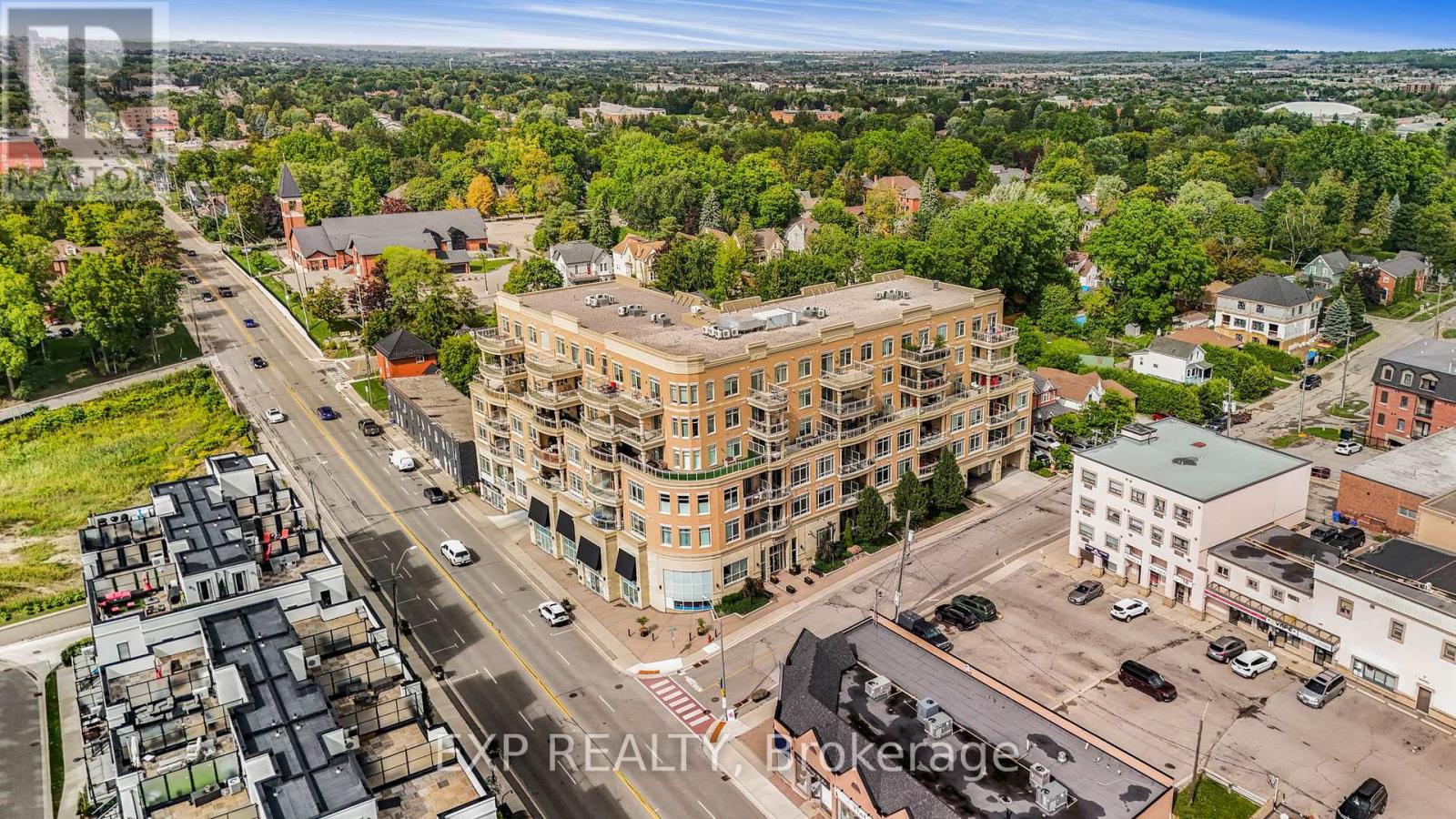 Photo 31 of 602 A 15277 Yonge Street, Aurora ON