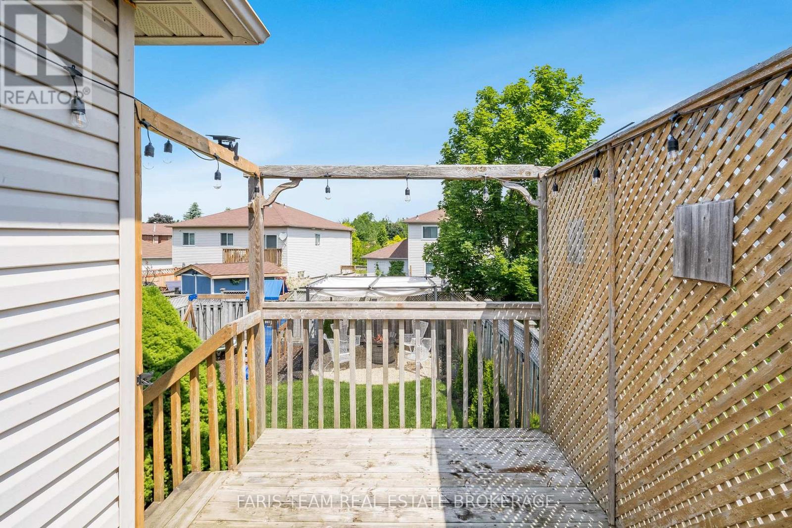 Photo 26 of 16 Athabaska Road, Barrie ON