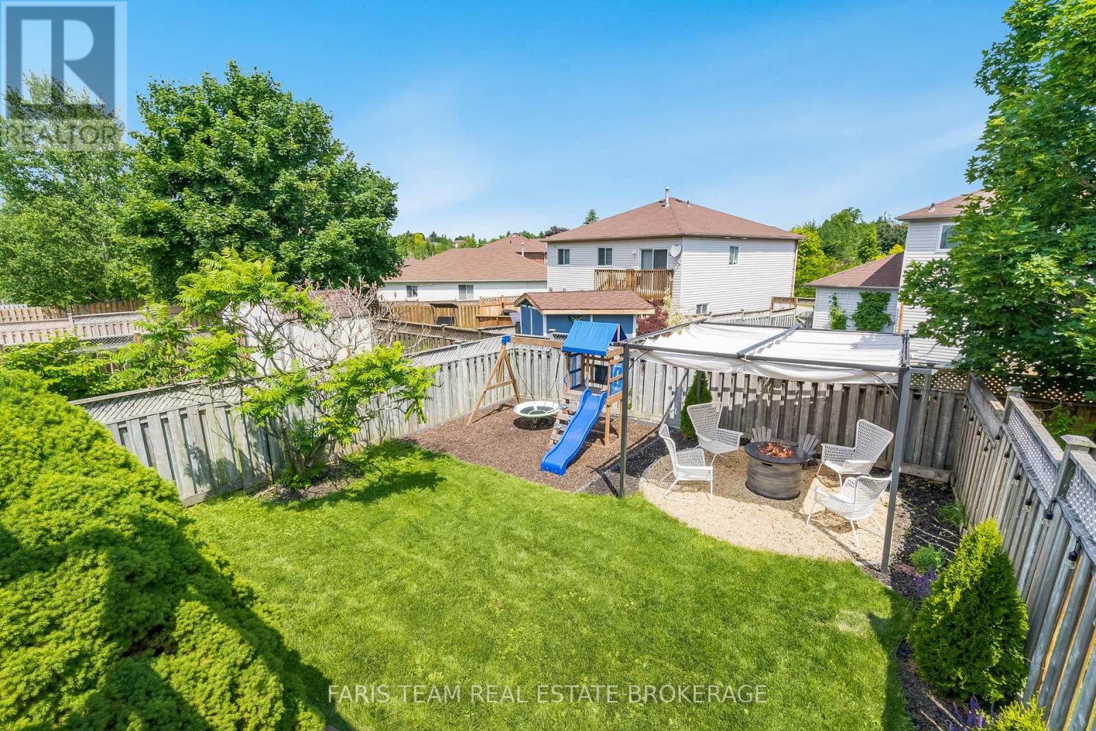 Photo 19 of 16 Athabaska Road, Barrie ON