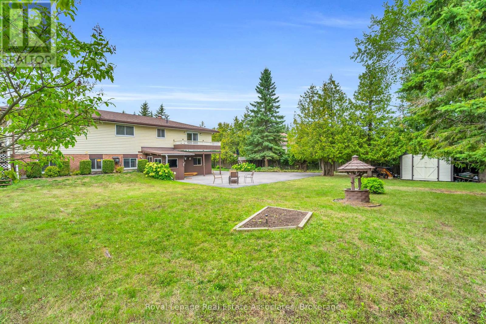 Photo 41 of 69 George Avenue, Wasaga Beach ON