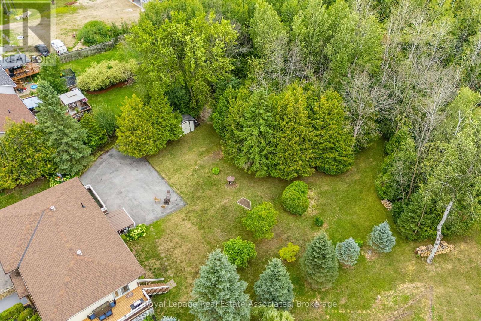 Photo 45 of 69 George Avenue, Wasaga Beach ON