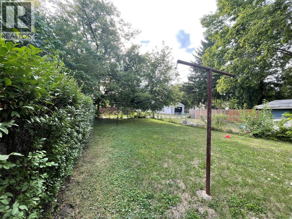 Photo 1 of 1577 Moy, Windsor ON