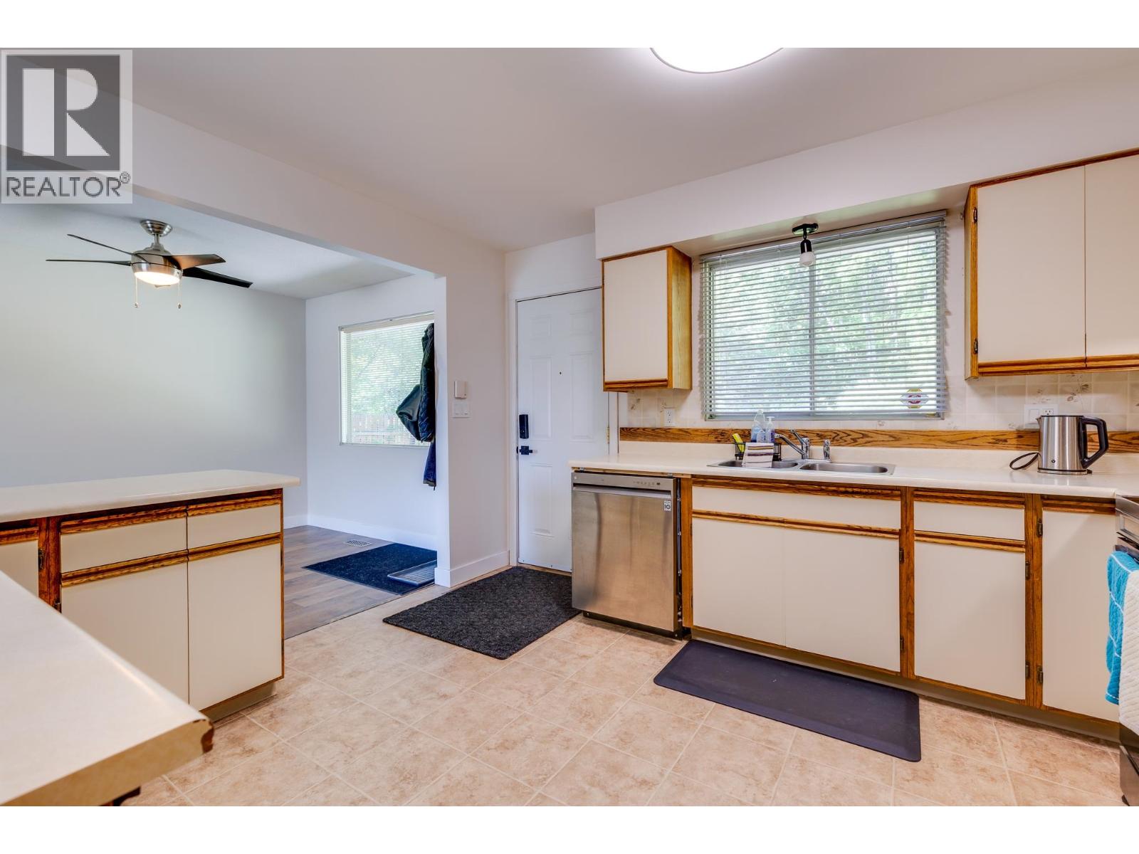 Photo 11 of 5463 Simon Fraser Avenue, Prince George BC
