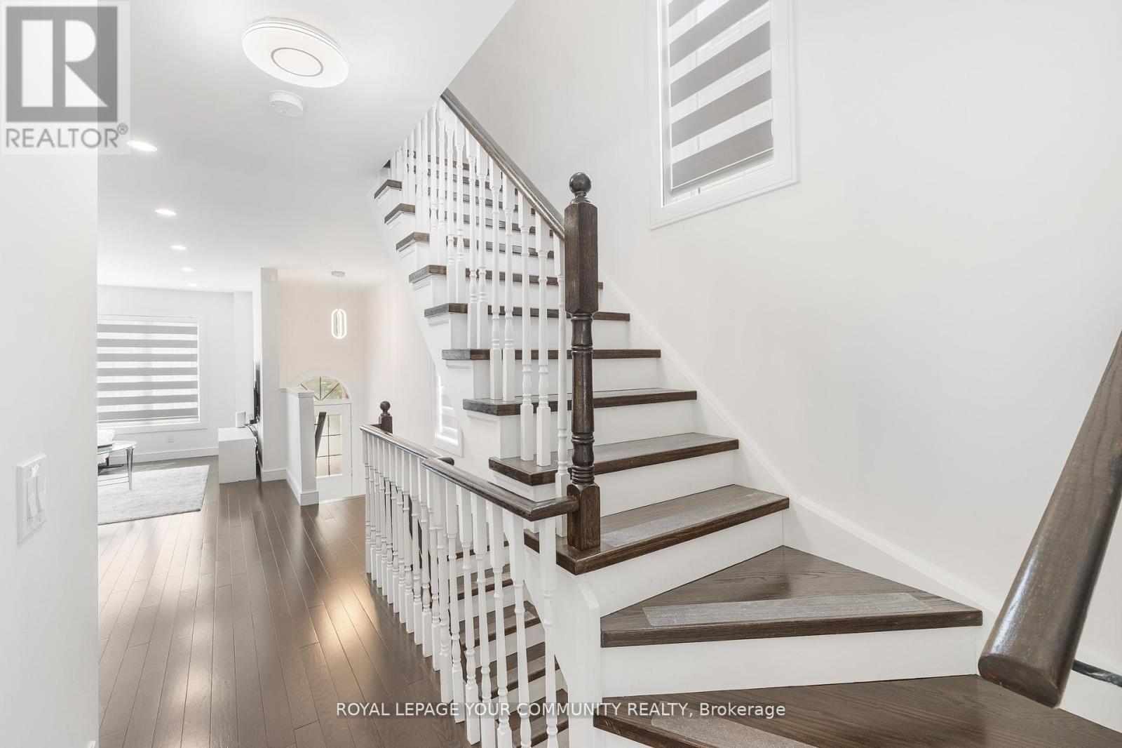 Photo 40 of 17 3020 Cedarglen Gate, Mississauga ON