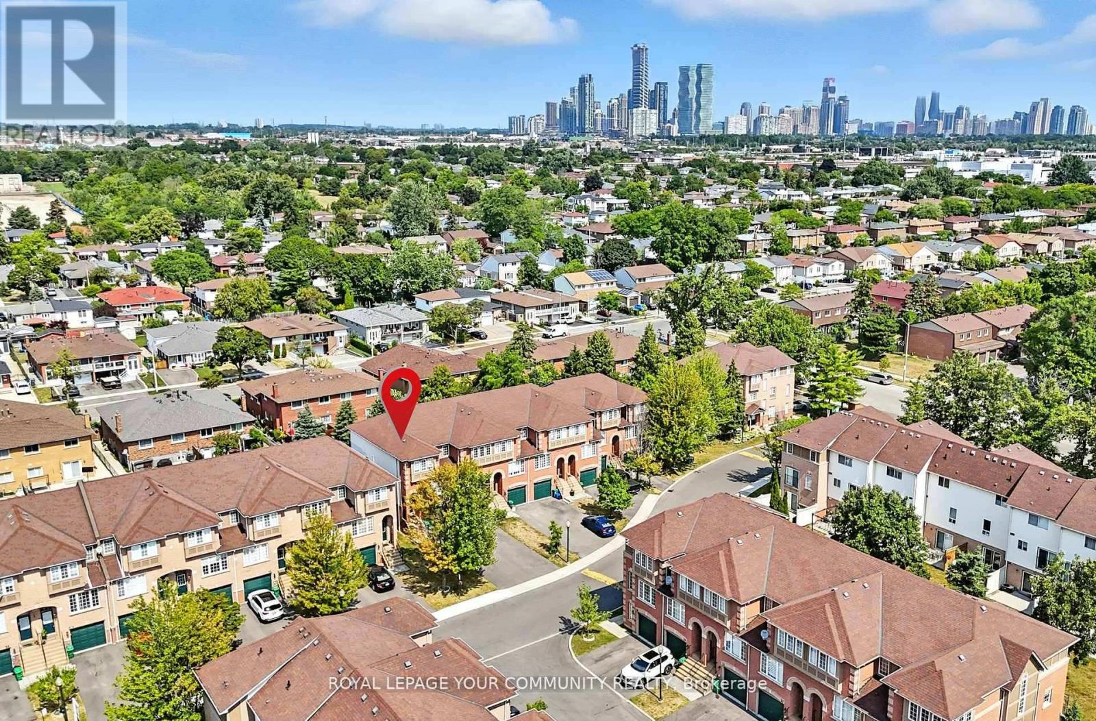 Photo 34 of 17 3020 Cedarglen Gate, Mississauga ON