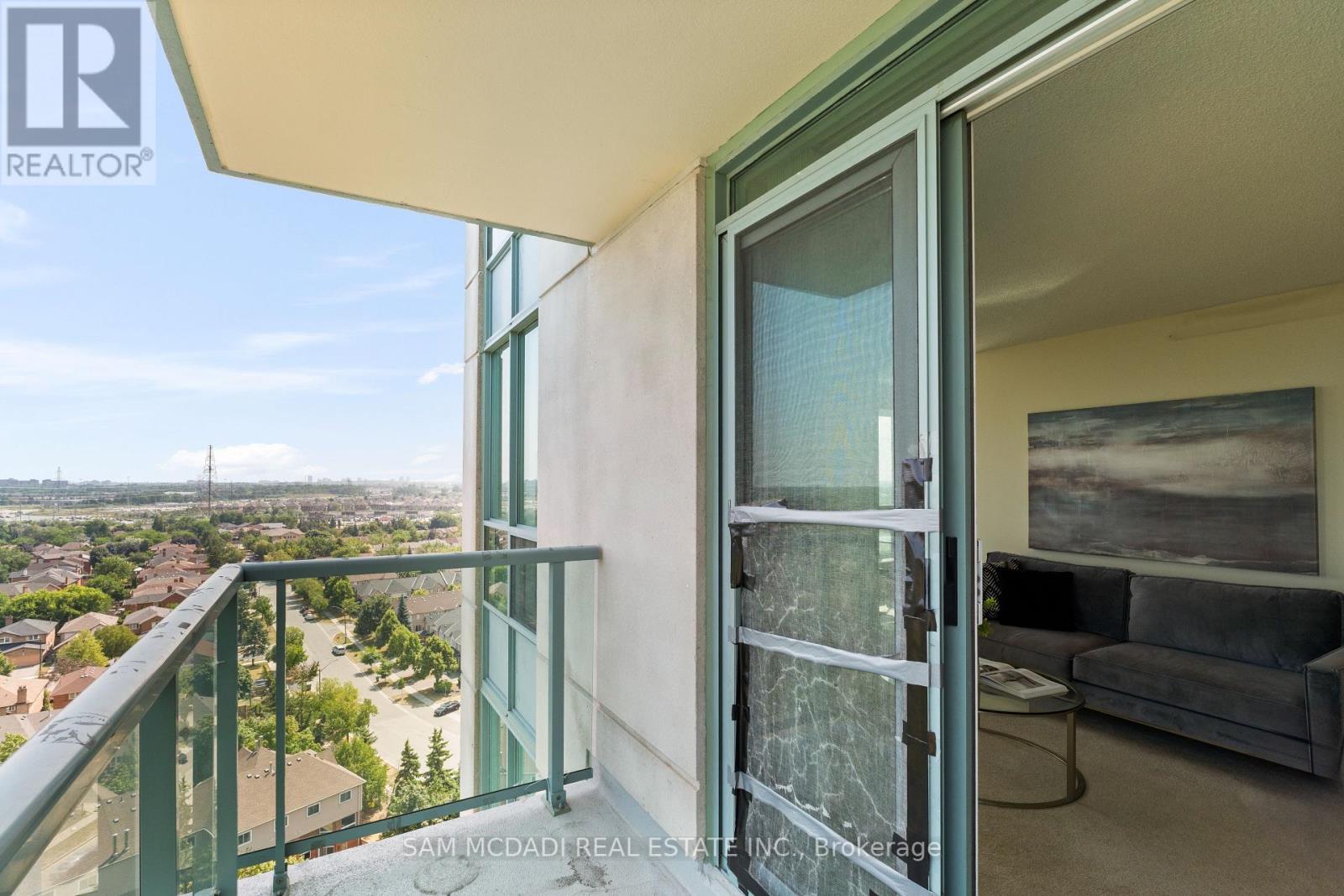 Photo 16 of 1608 4879 Kimbermount Avenue, Mississauga ON