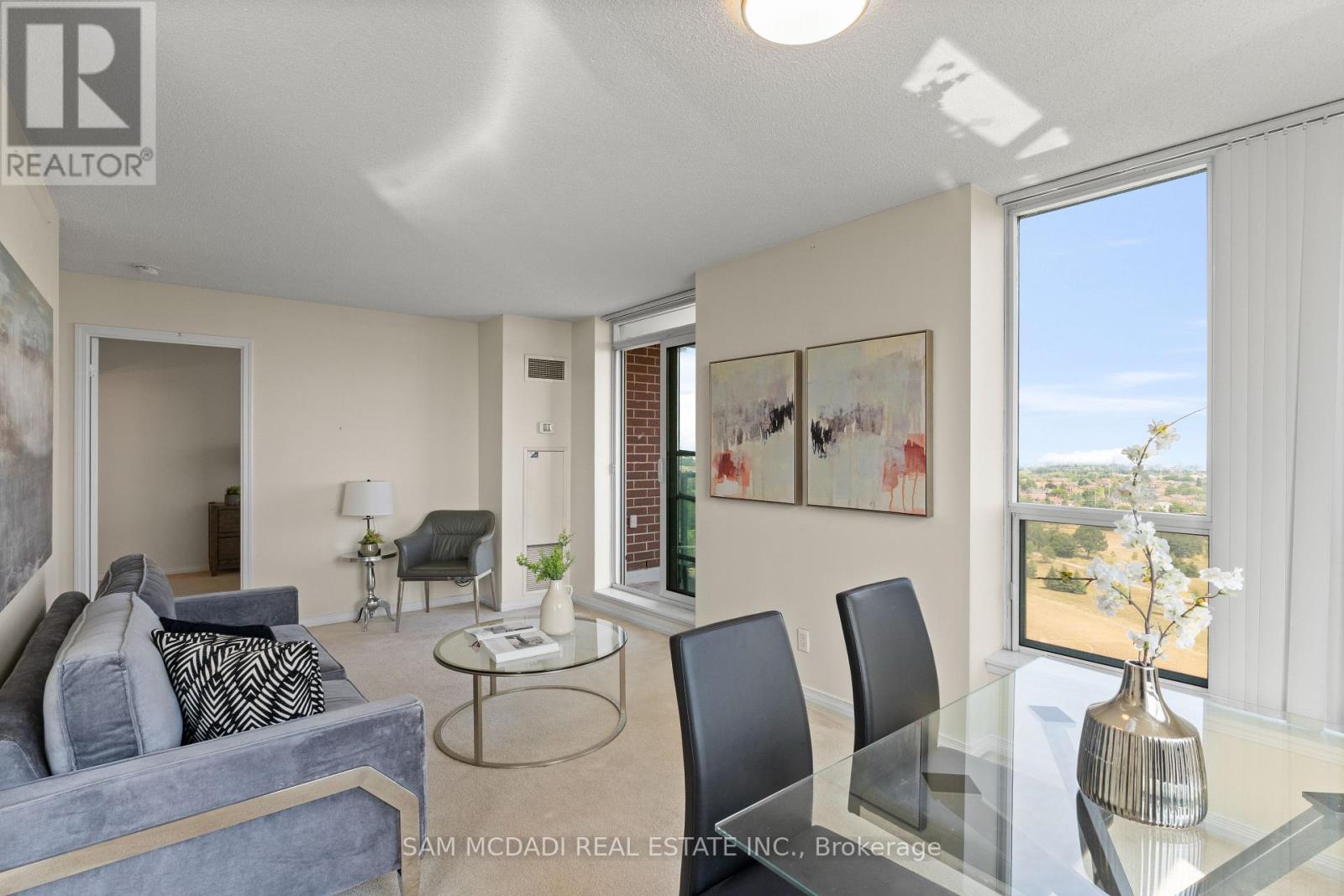 Photo 18 of 1608 4879 Kimbermount Avenue, Mississauga ON