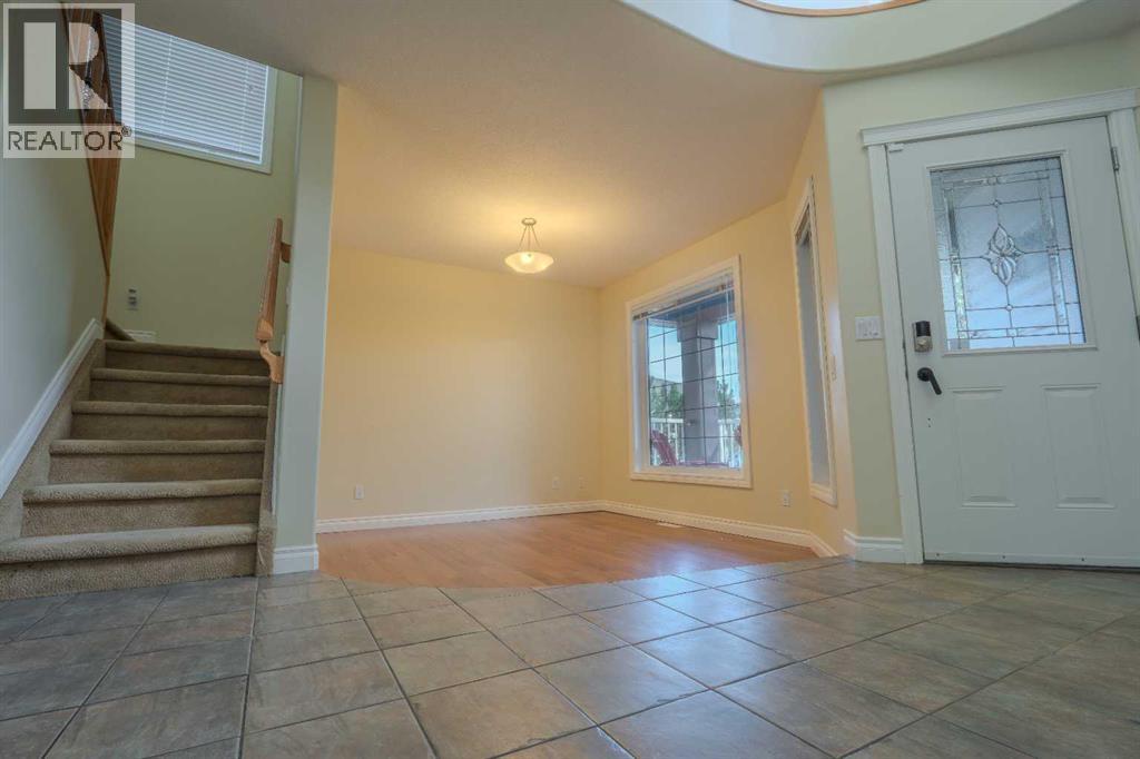 Photo 5 of 114 Cottonwood Creek Way, Fort Mcmurray AB