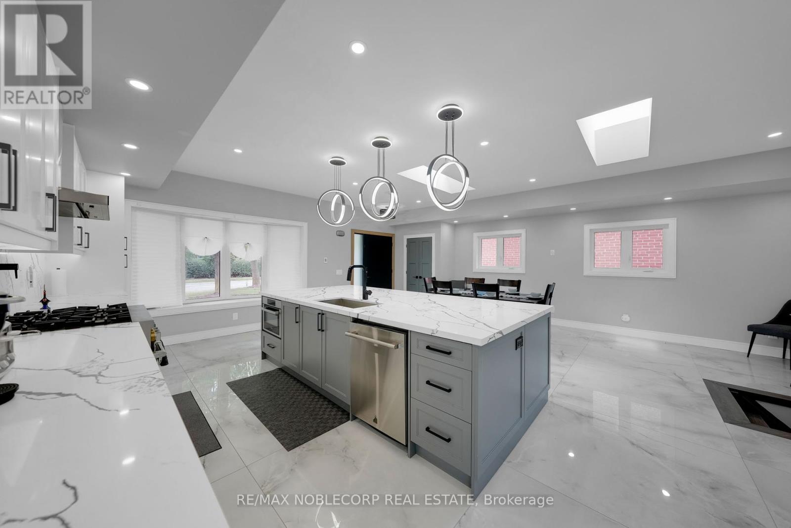 Photo 16 of 2515 Hensall Street, Mississauga ON
