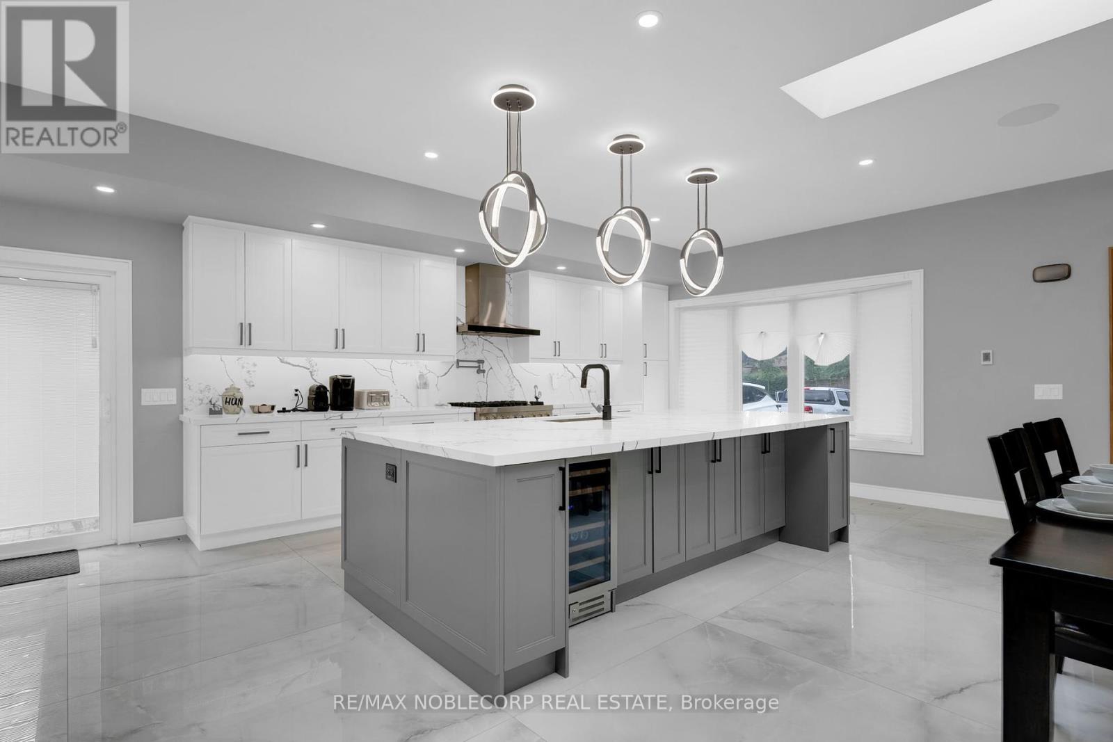 Photo 14 of 2515 Hensall Street, Mississauga ON
