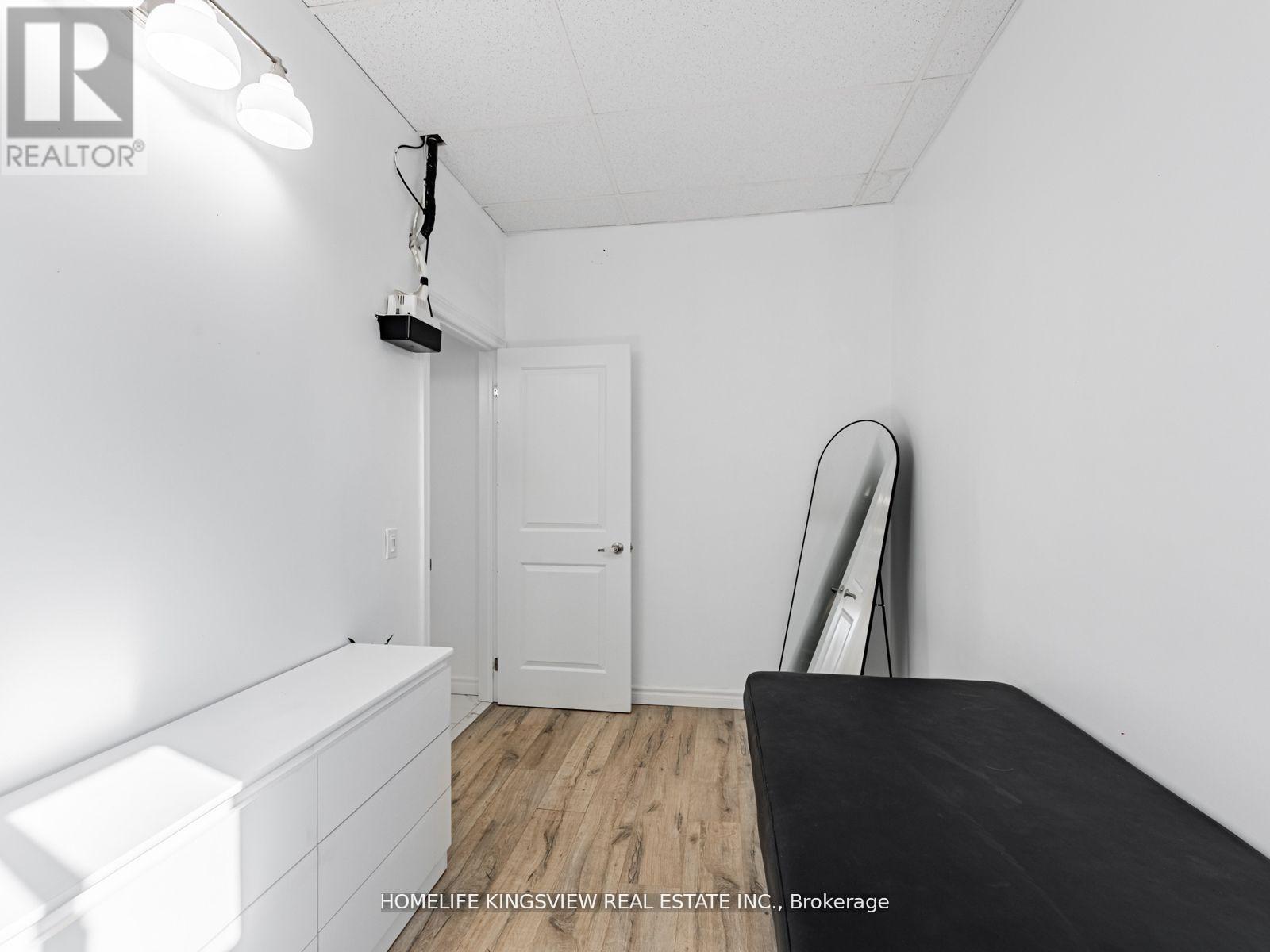 Photo 17 of 5 2965 Islington Avenue, Toronto ON
