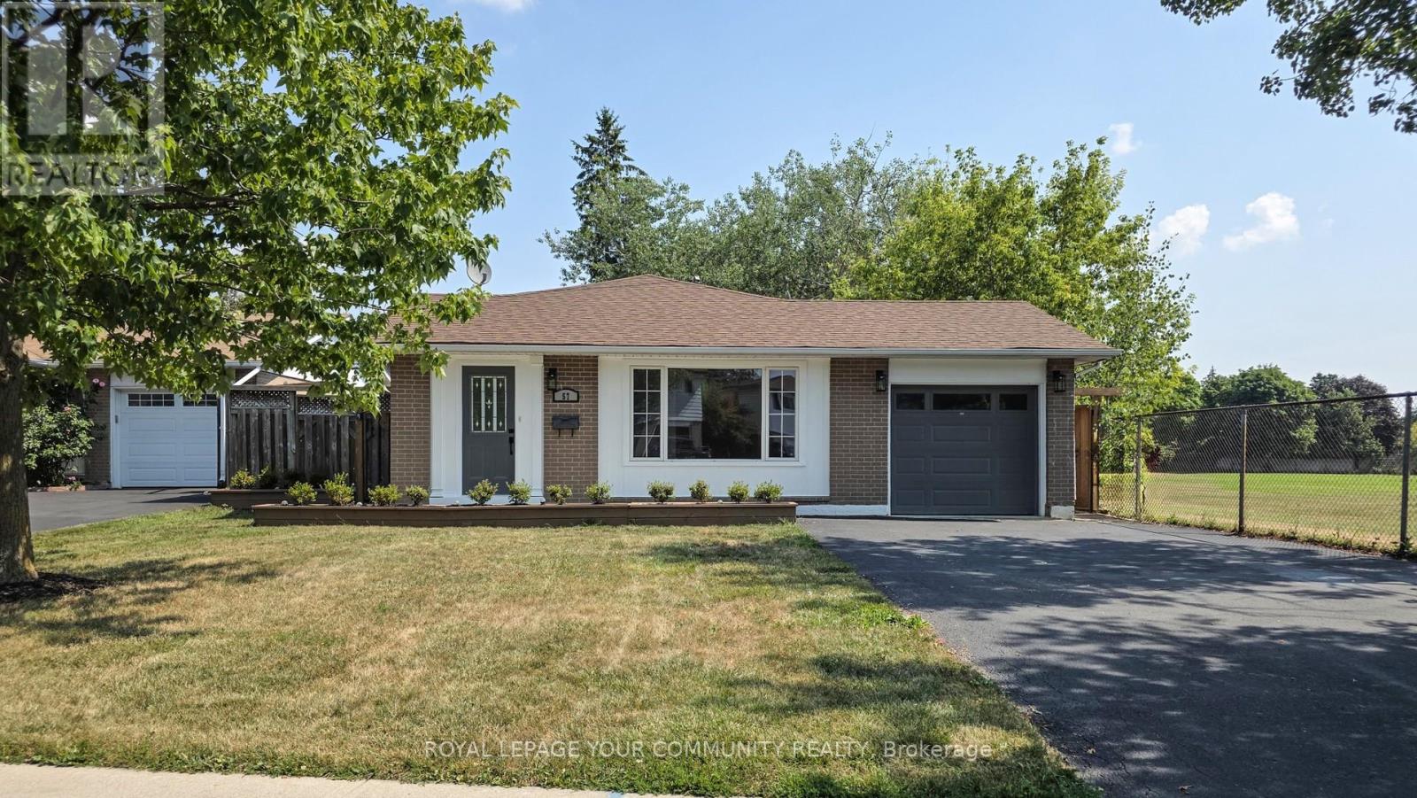 Photo 27 of 57 Bartley Bull Parkway, Brampton ON