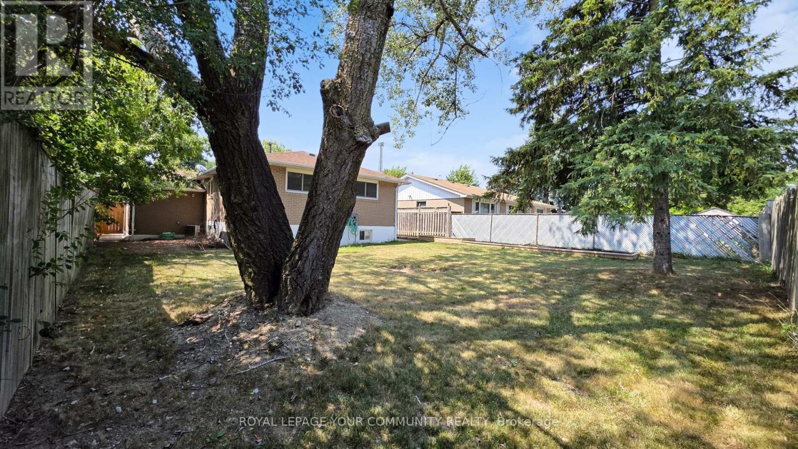Photo 7 of 57 Bartley Bull Parkway, Brampton ON
