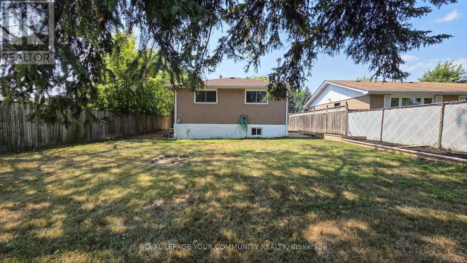 Photo 29 of 57 Bartley Bull Parkway, Brampton ON