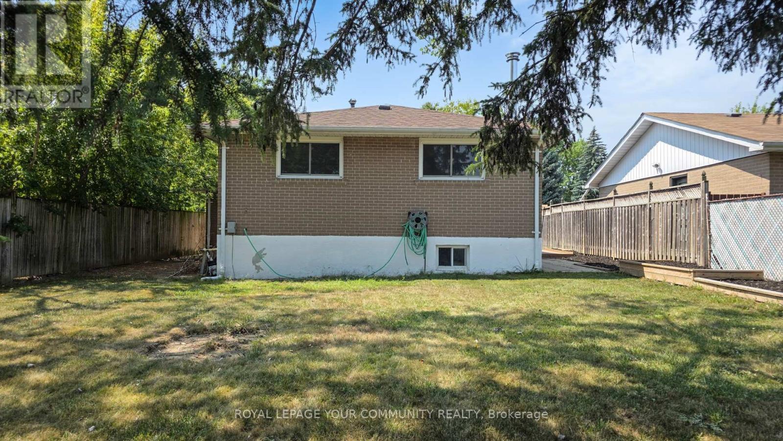 Photo 28 of 57 Bartley Bull Parkway, Brampton ON