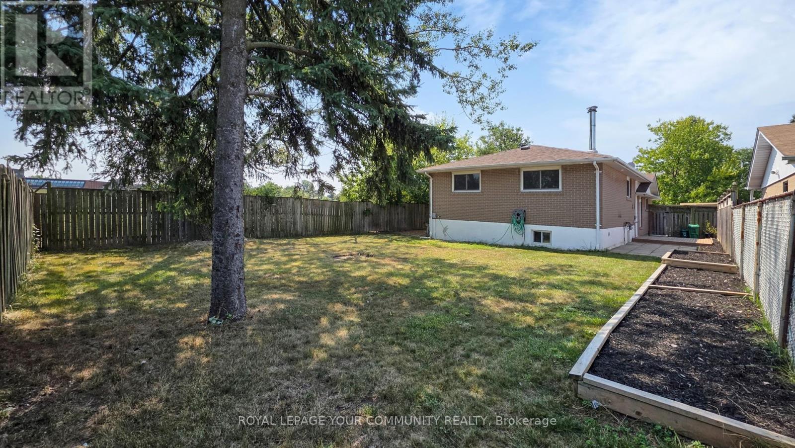 Photo 17 of 57 Bartley Bull Parkway, Brampton ON