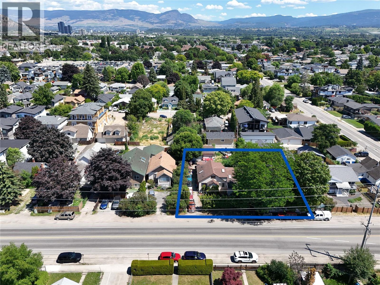 Photo 5 of 2277 Richter Street, Kelowna BC