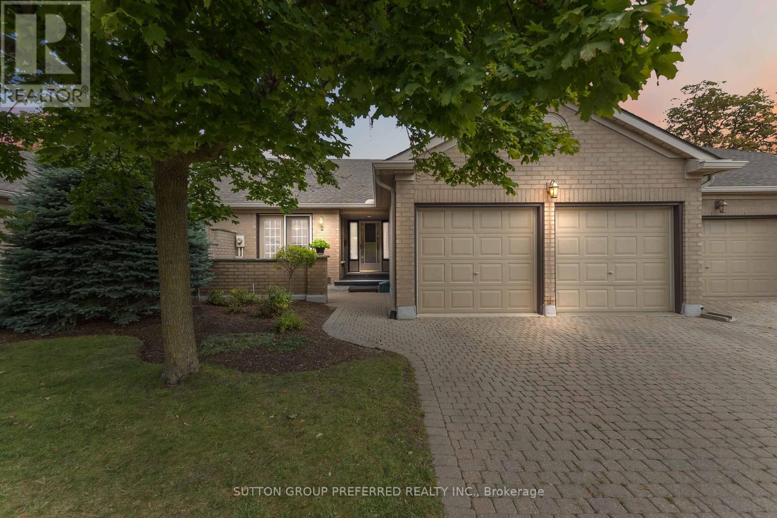 Photo 2 of 2 617 Wharncliffe Road S, London South ON