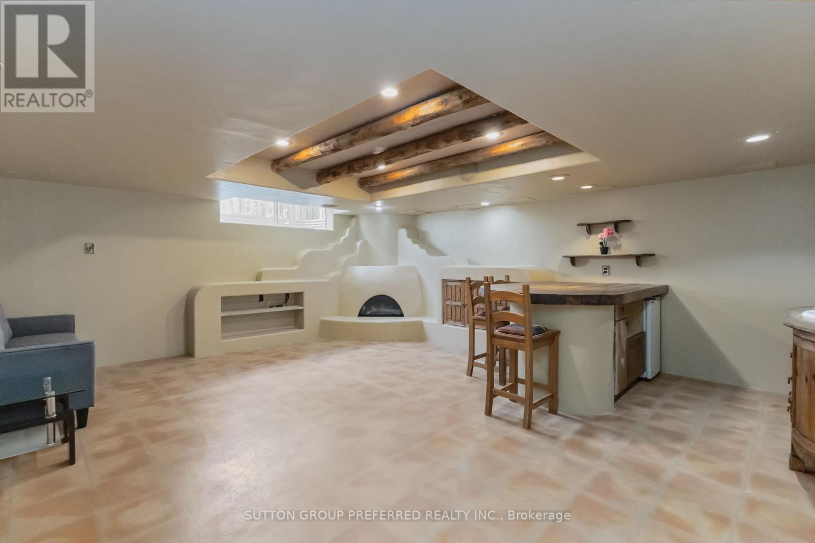 Photo 24 of 2 617 Wharncliffe Road S, London South ON