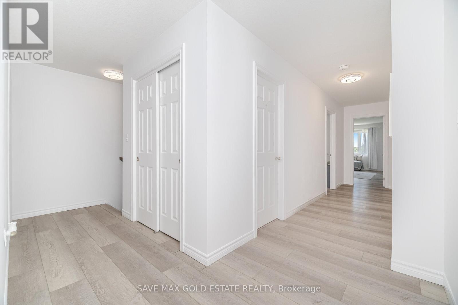 Photo 18 of 292 Freure Drive, Cambridge ON