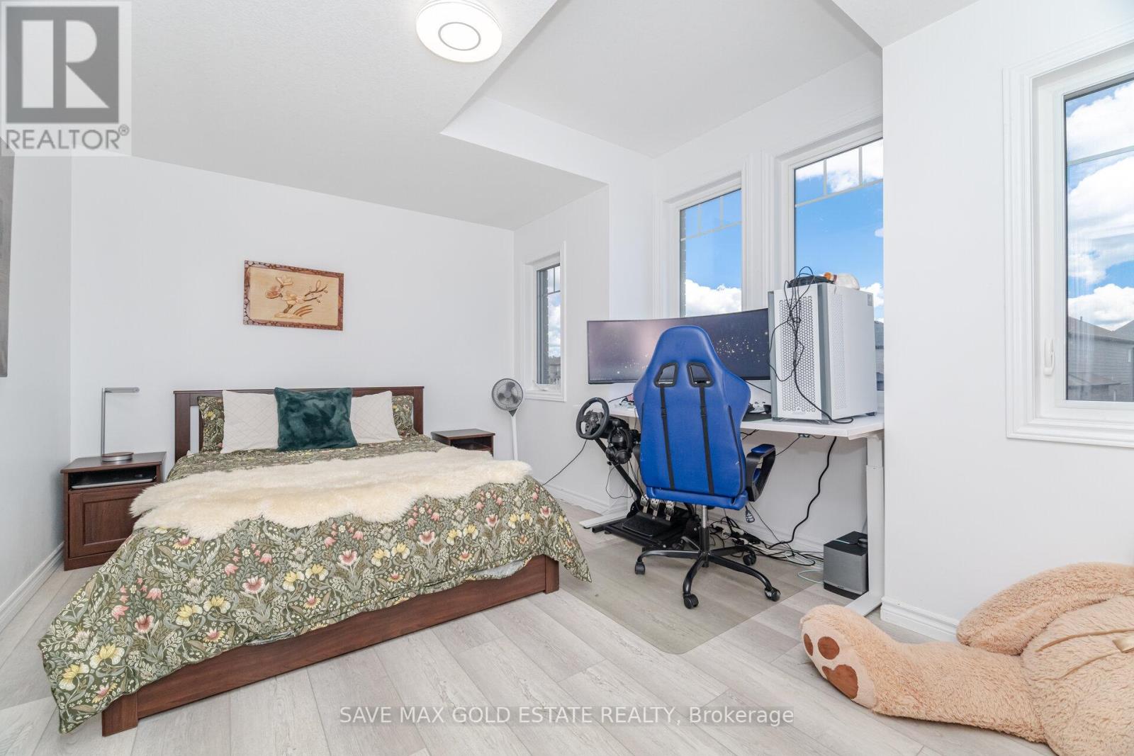 Photo 27 of 292 Freure Drive, Cambridge ON