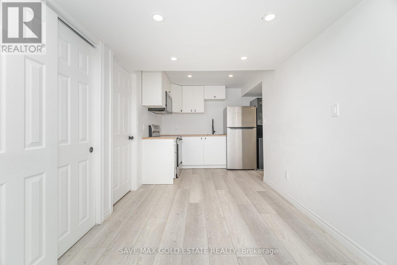 Photo 33 of 292 Freure Drive, Cambridge ON