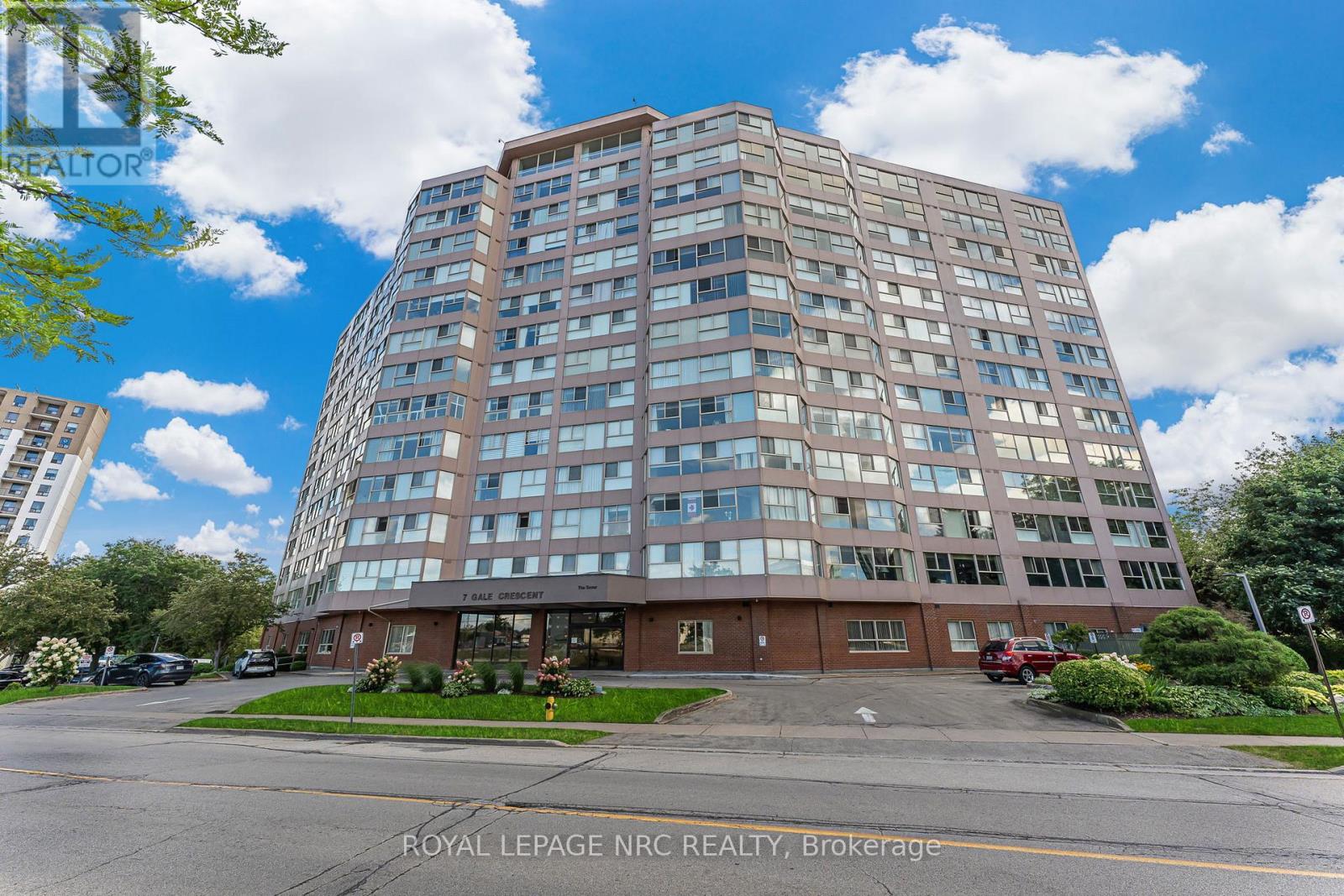 Photo 27 of Ph 1 7 Gale Crescent, St Catharines ON