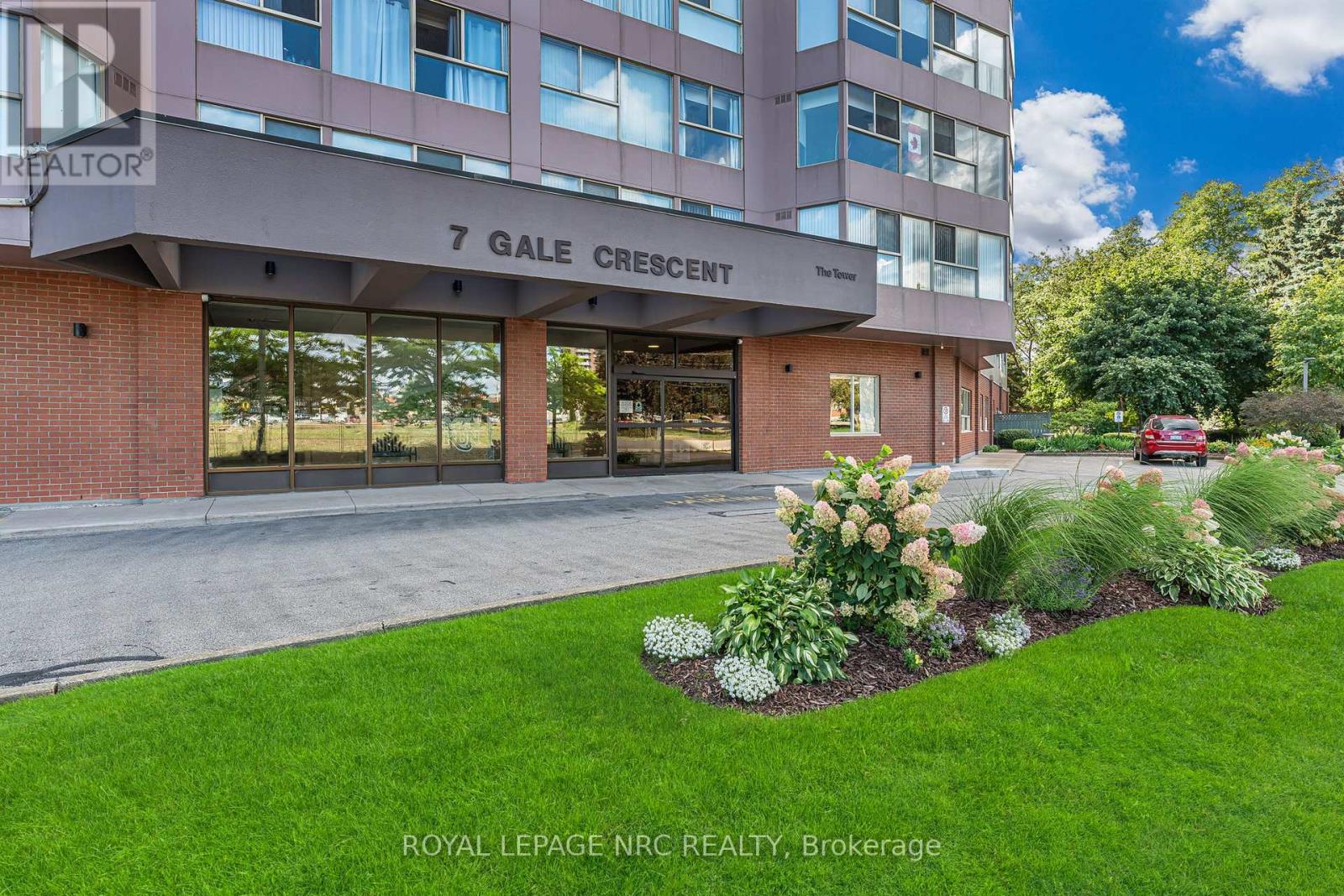 Photo 1 of Ph 1 7 Gale Crescent, St Catharines ON
