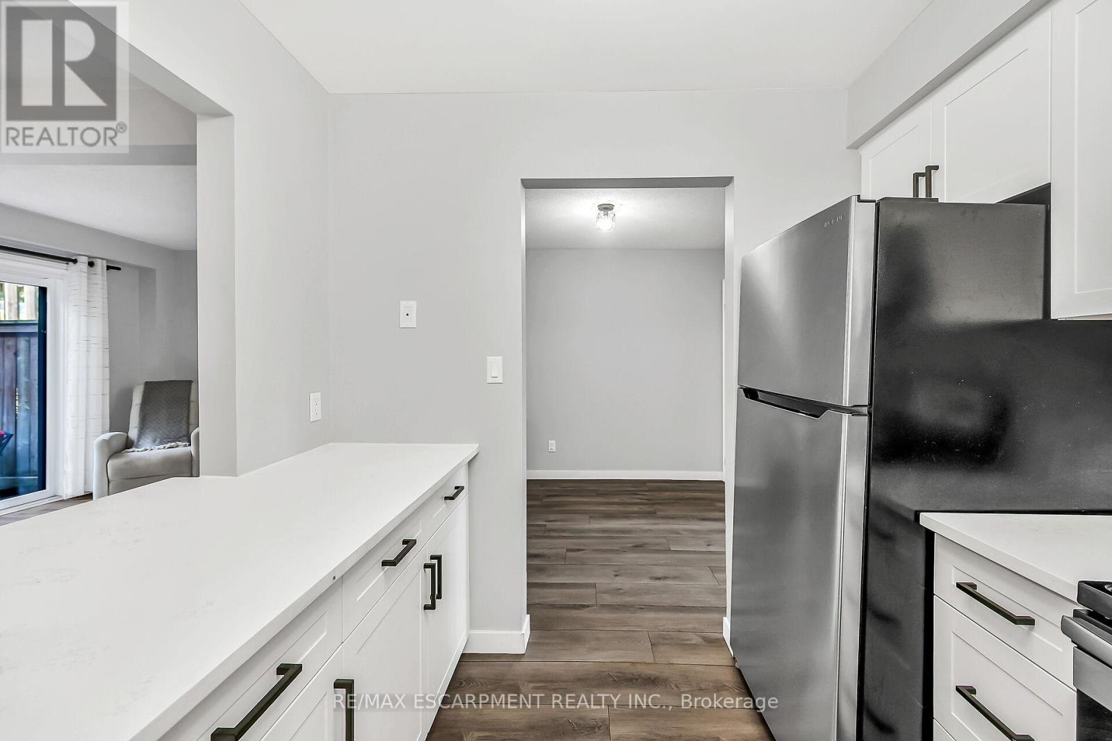 Photo 14 of 2 54 Argyle Street S, Haldimand ON
