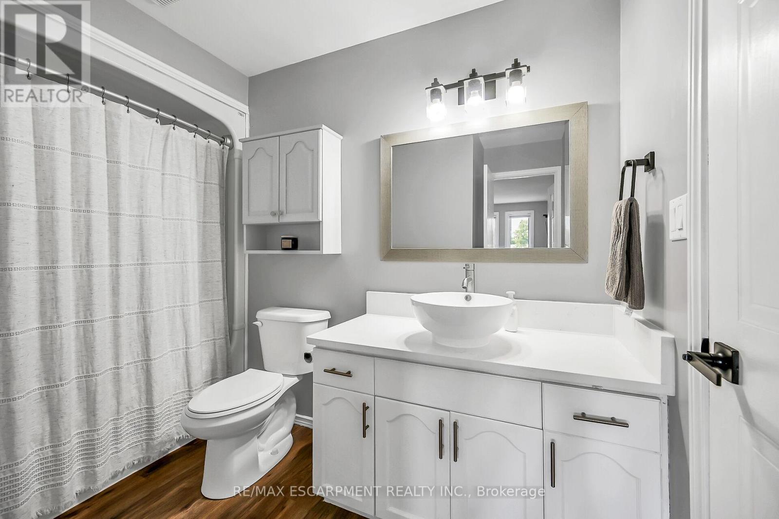 Photo 2 of 2 54 Argyle Street S, Haldimand ON