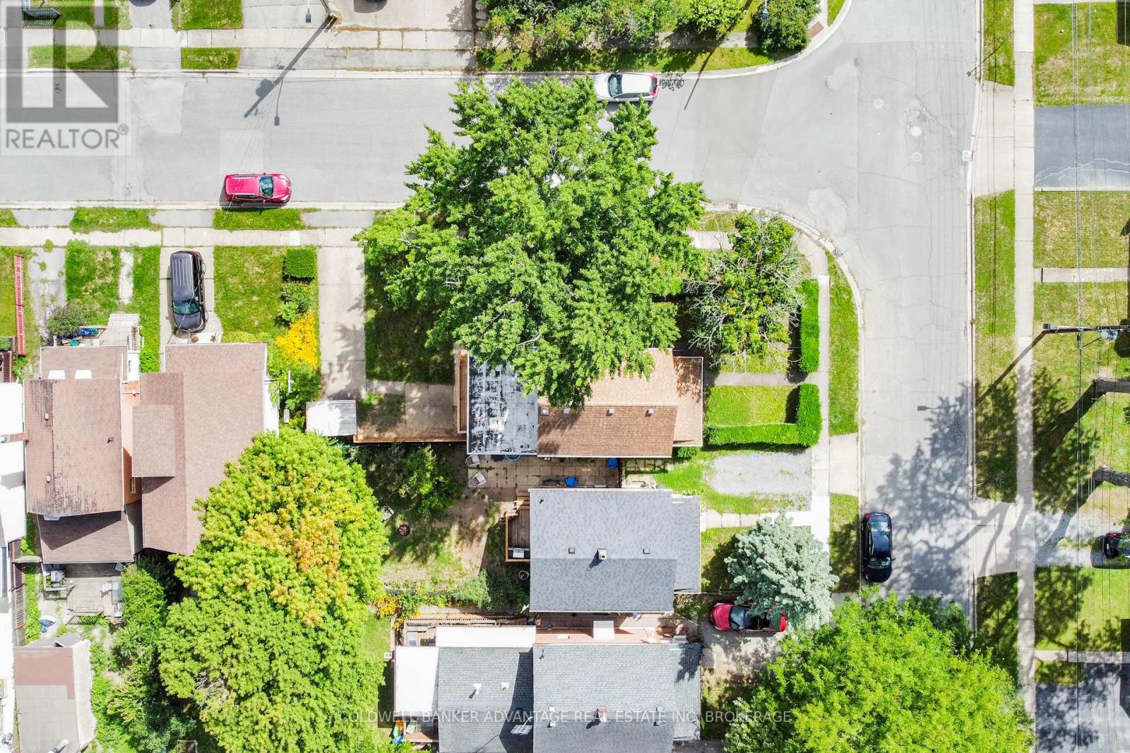 Photo 19 of 28 Myrtle Avenue, Welland ON