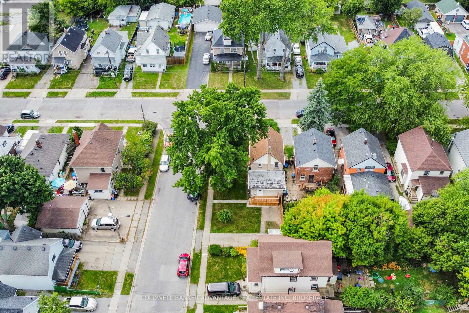 Photo 34 of 28 Myrtle Avenue, Welland ON