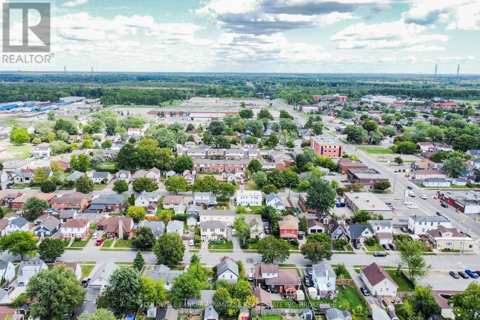 Photo 20 of 28 Myrtle Avenue, Welland ON