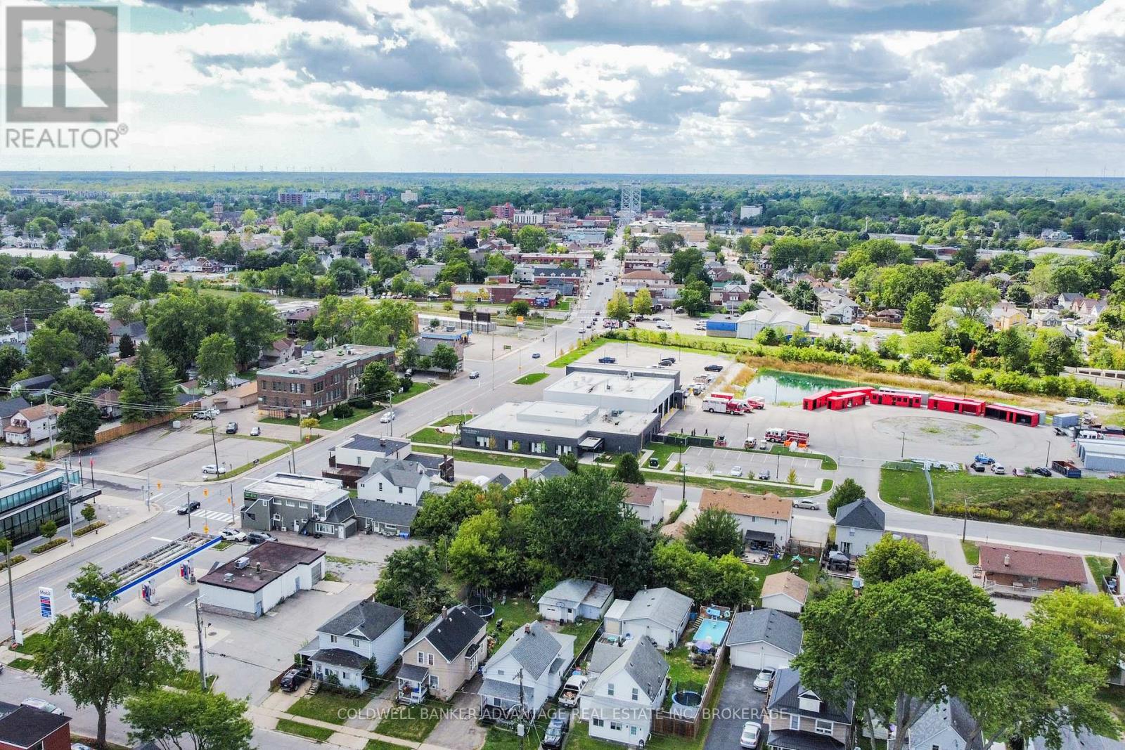 Photo 35 of 28 Myrtle Avenue, Welland ON